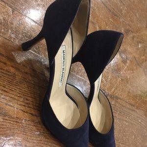 Manolo blahnik navy suede pumps size 38.5